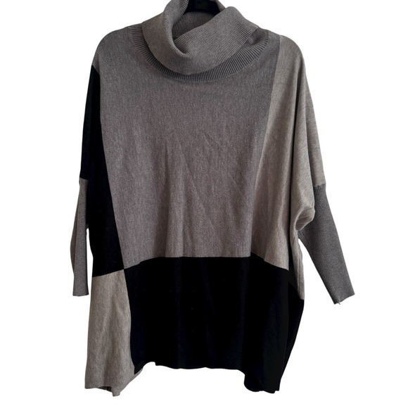 Black And Gray Oversized Turtleneck Sweater NWT Size XL - Picture 1 of 6